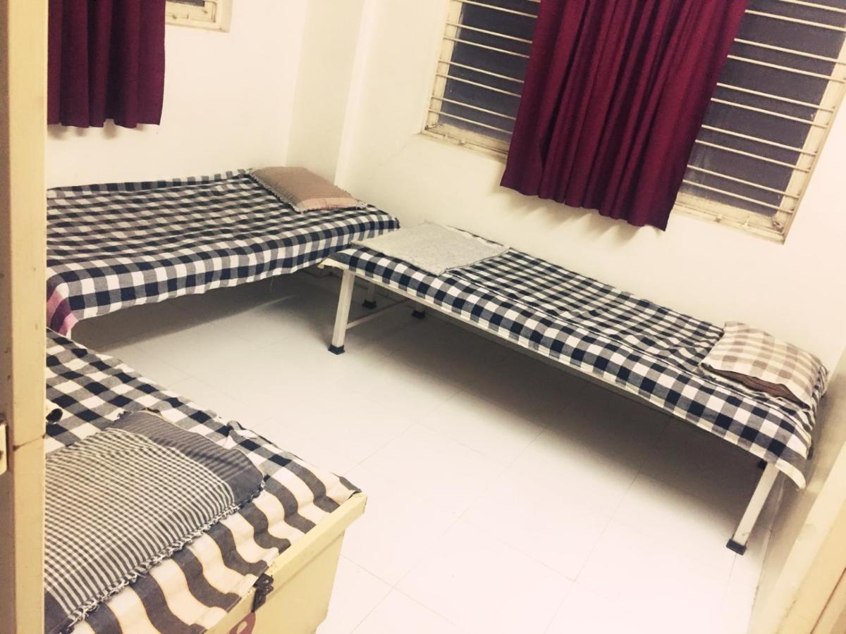 Shree Balaji Guest House Nashik Phòng bức ảnh